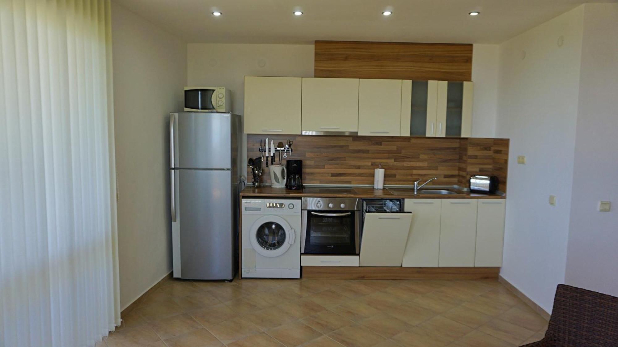 Апартаменти Сънбрийз - Sunbreeze Apartments Bjała Zewnętrze zdjęcie